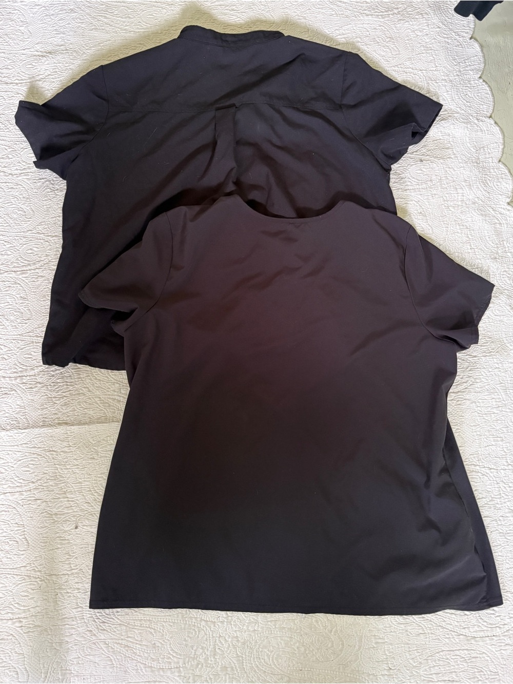 Set of 2 - Black Medical Scrub Tops by Conmeneii - size 2XL - Picture 7 of 8